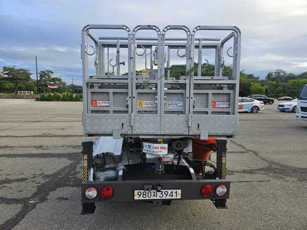 기아 봉고3 1톤 고소작업차 2020년식 MAX 300kg 스티커