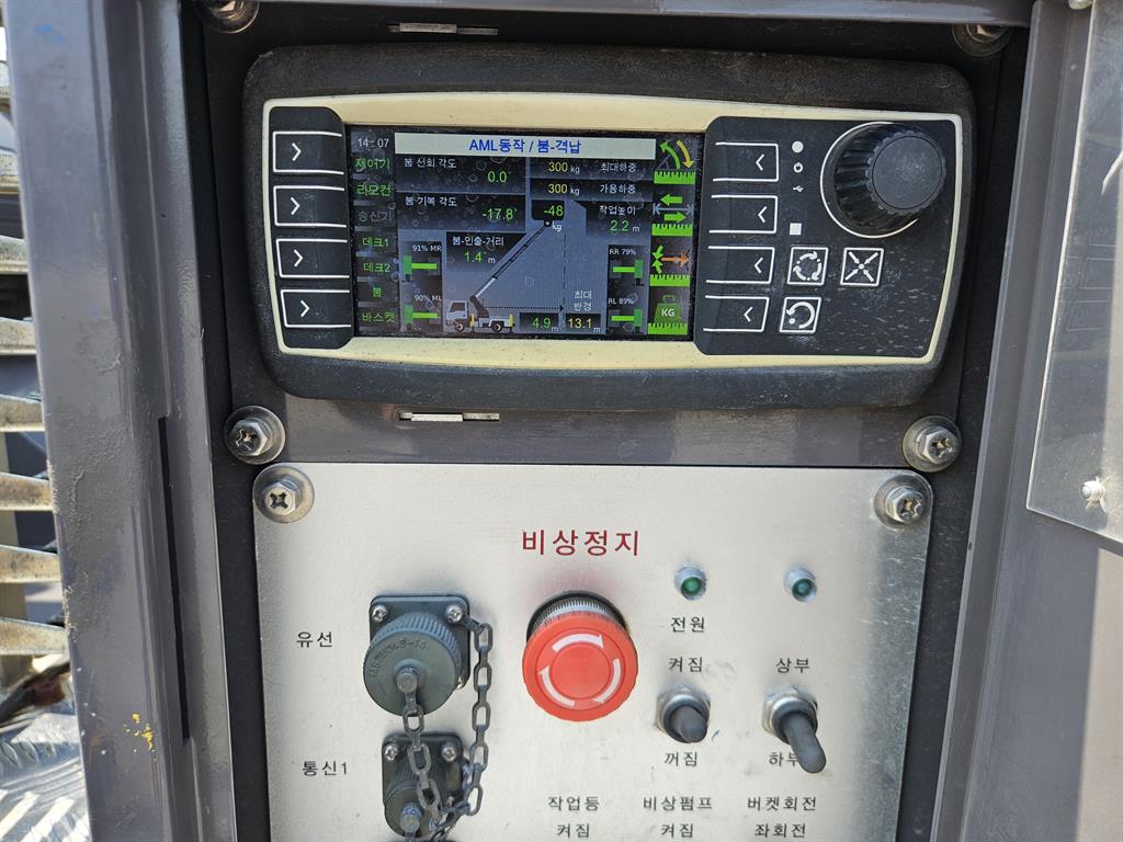 기아 봉고3 1톤 고소작업차 2021년식 조작 화면 표시 내용