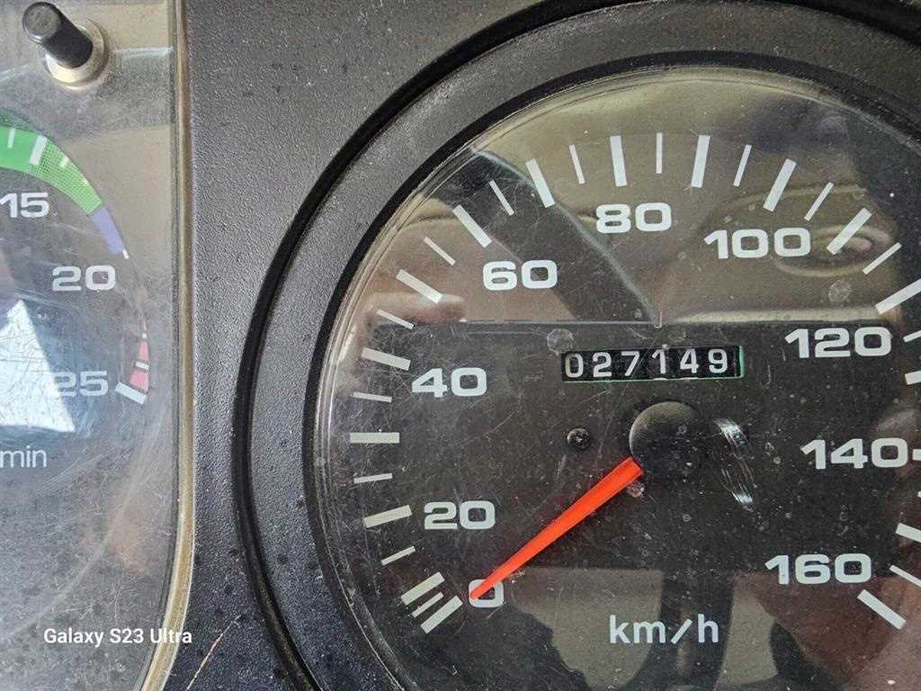 현대 16톤 살수차 2003년식 계기판 27,149km