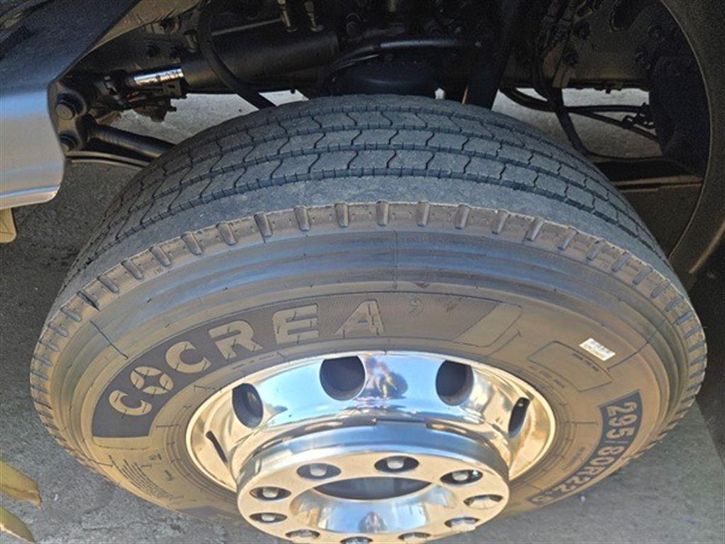 볼보 FH 25톤 카고 2024년식 295/80R22.5 타이어
