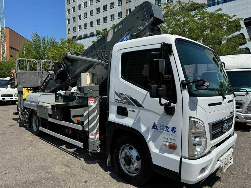 현대 마이티 3.5톤 고소작업차 2017년식 도어 로고, EX35