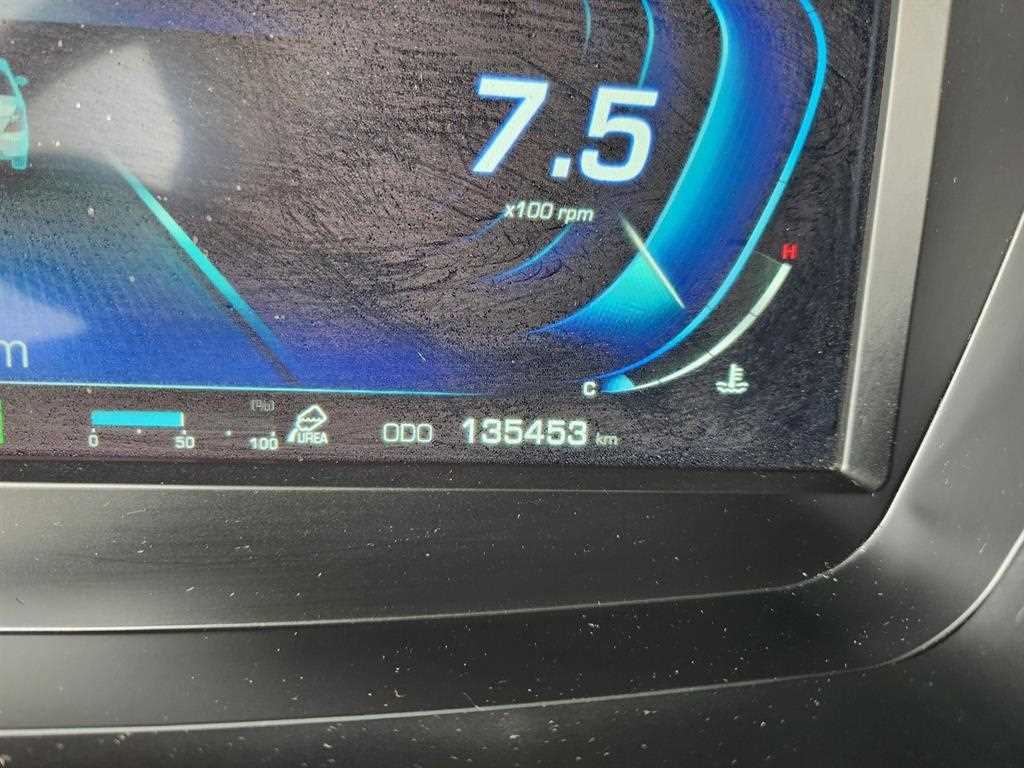 타타대우 덱센 3.5톤 냉동탑 2025년식 ODO 135,453km
