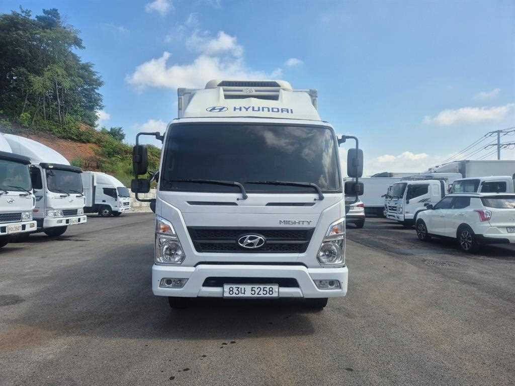 현대 마이티 3.5톤 냉동탑 2018년식 냉동기 커버 HYUNDAI
