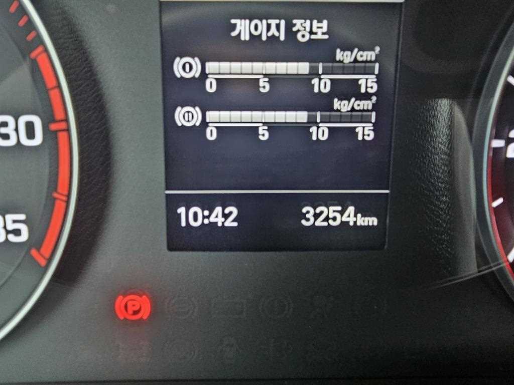 현대 3.5톤 암롤 2025년식 에어 게이지 2개 · 3,254km