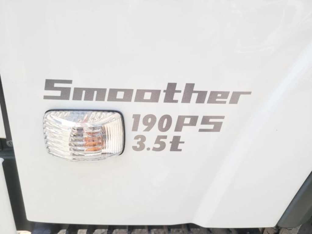 이스즈 엘프 3.5톤 윙바디 2026년식 캡 측면 Smoother 190PS 3.5t