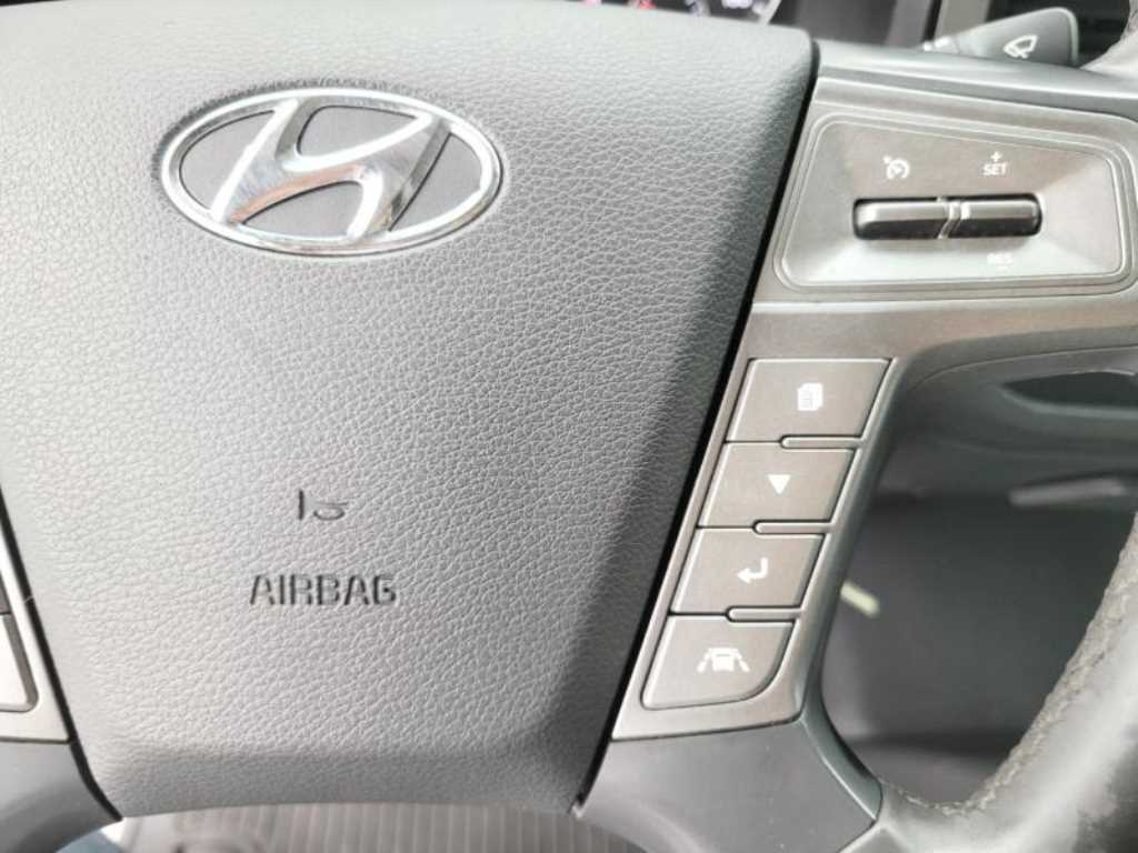 현대 마이티 3.5톤 윙바디 2024년식 운전대 AIRBAG · 크루즈 버튼