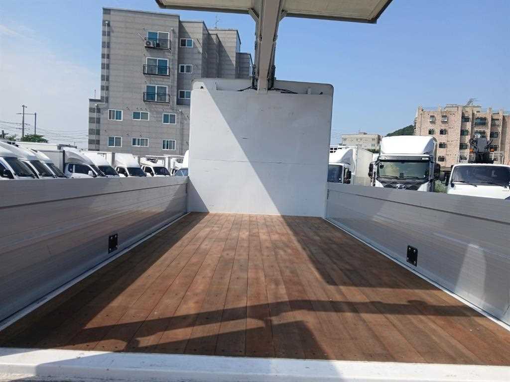 현대 마이티 3.5톤 윙바디 2025년식 나무판 적재함 바닥