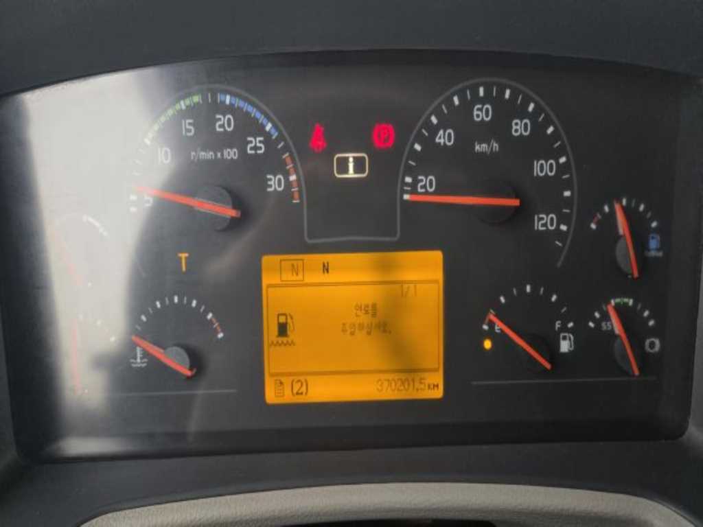 볼보 FL 4.5톤 윙바디 2016년식 계기판 370,201.5km