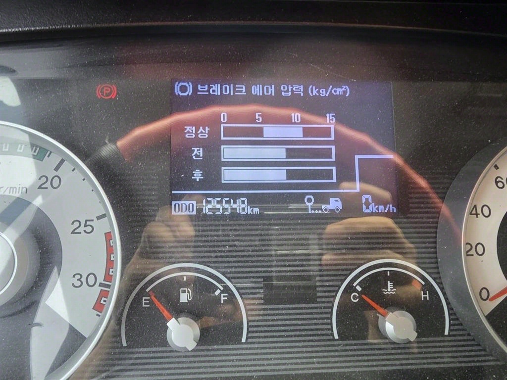 현대 메가트럭 5톤 윙바디 2011년식 ODO 125,548km
