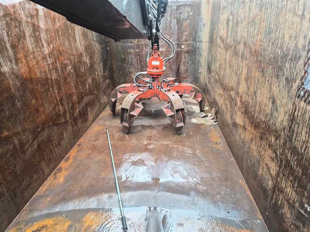 현대 메가트럭 5톤 집게차 2018년식 적재함 안 철판 녹