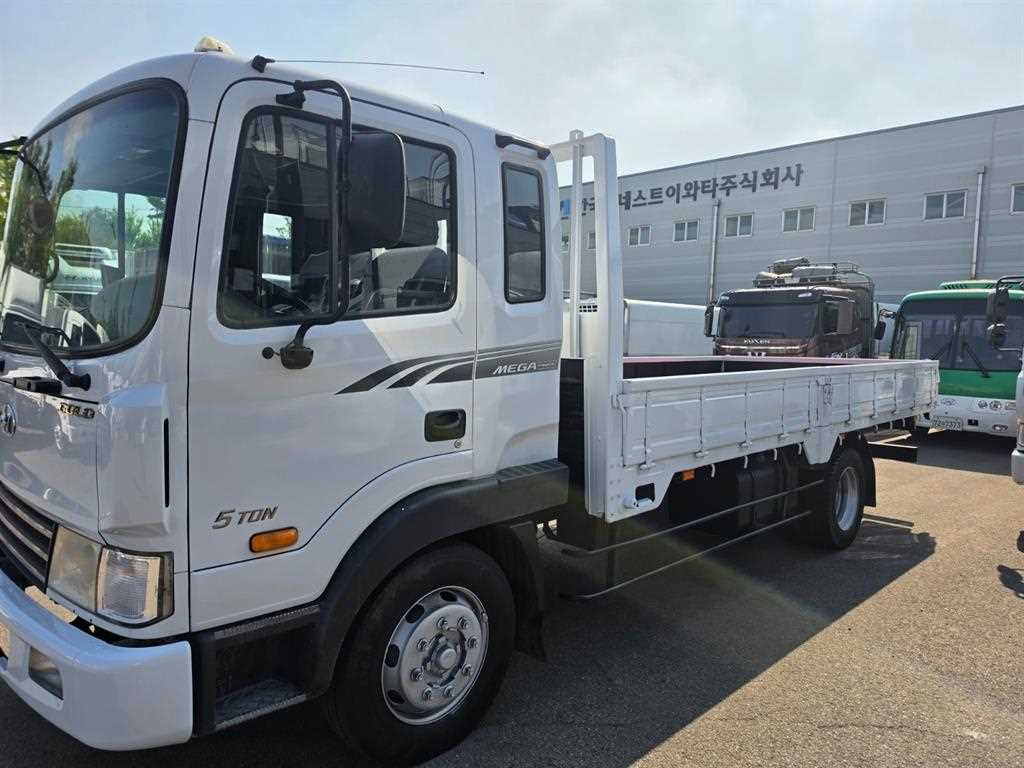 현대 메가트럭 5톤 카고 2007년식 도어 MEGA TRUCK · 5TON 스티커