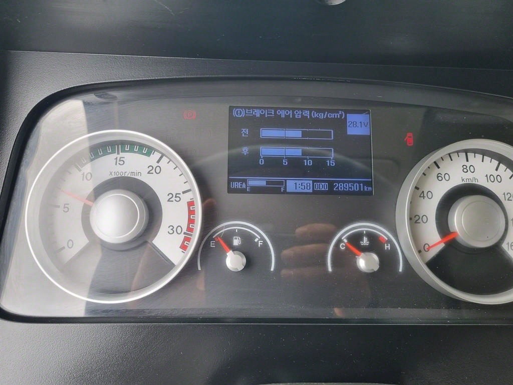 현대 메가트럭 5톤 카고 2018년식 계기판 289,501km