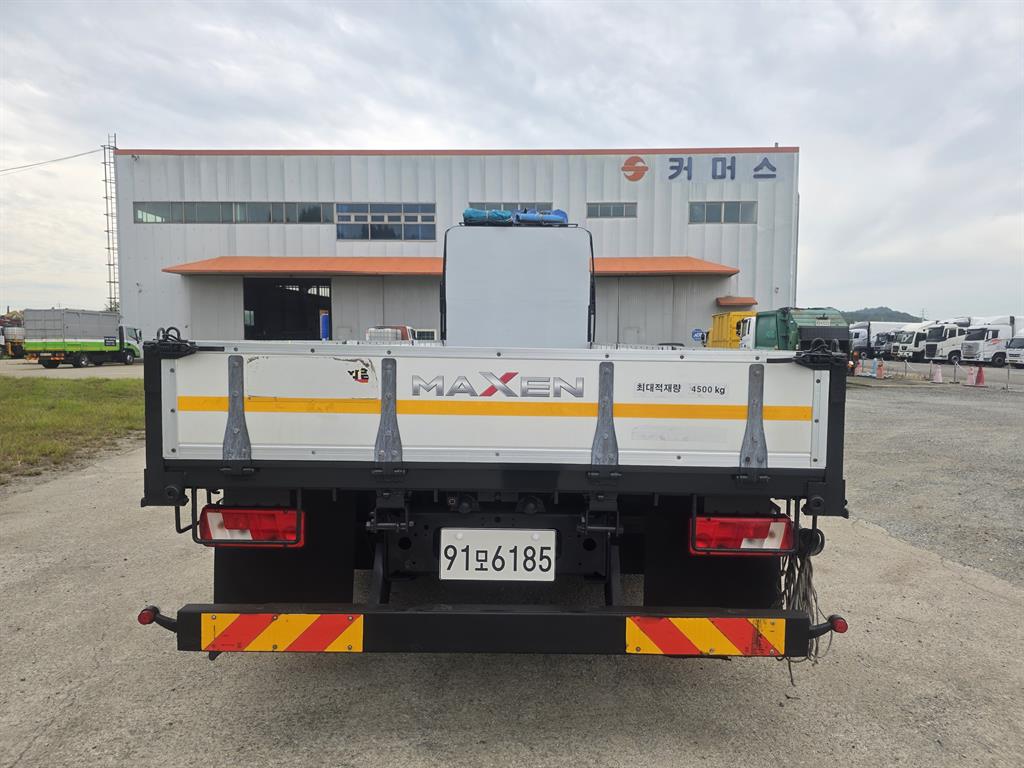 타타대우 맥쎈 8.5톤 카고 2023년식 뒷문 MAXEN · 최대적재량 4500kg