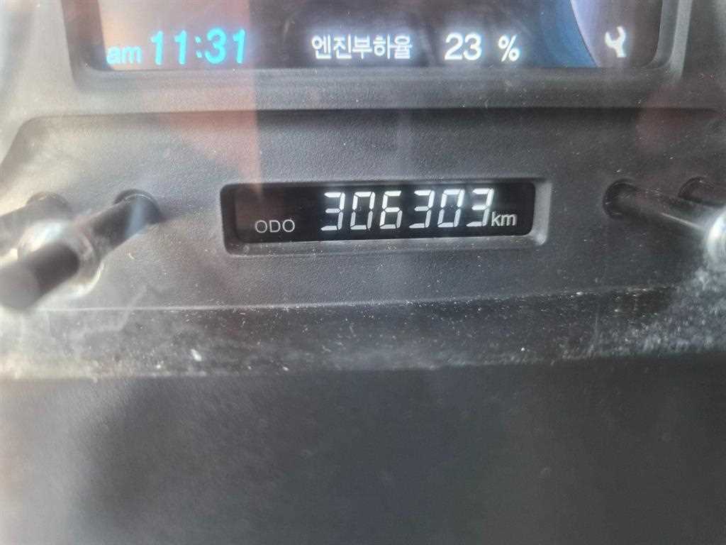 타타대우 더쎈 3.5톤 윙바디 2023년식 사진 16