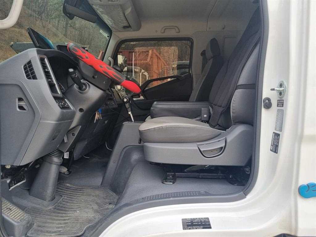 현대 더뉴마이티 3.5톤 냉동탑 2026년식 사진 5