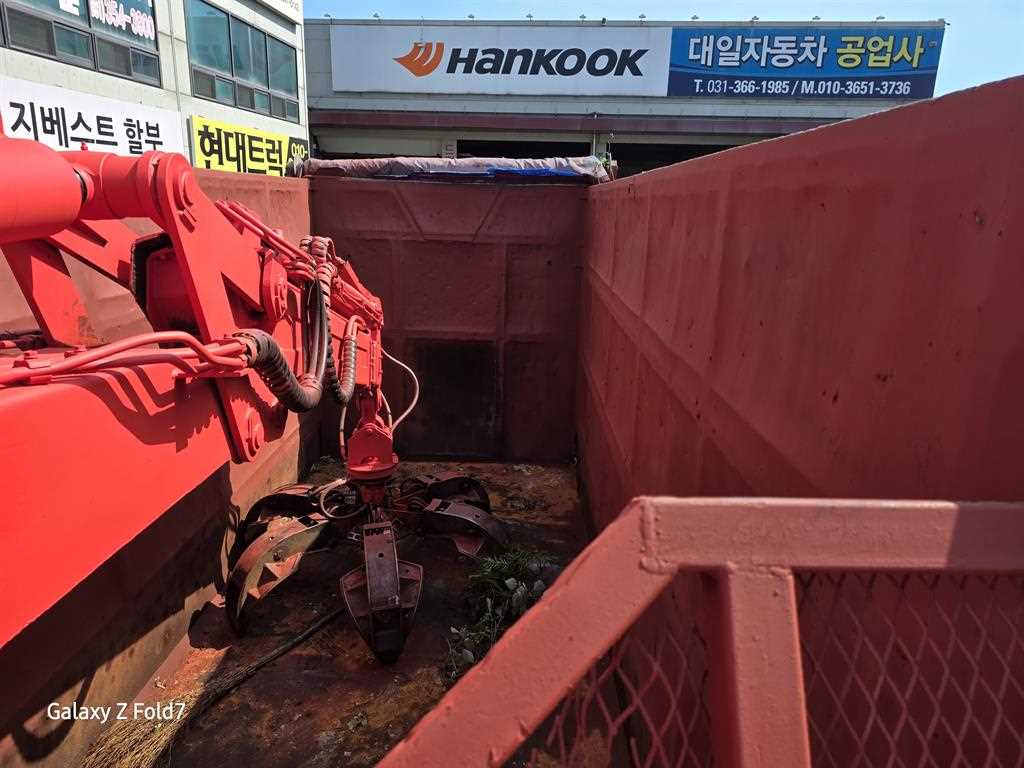 현대 메가트럭 5톤 집게차 2015년식 사진 8