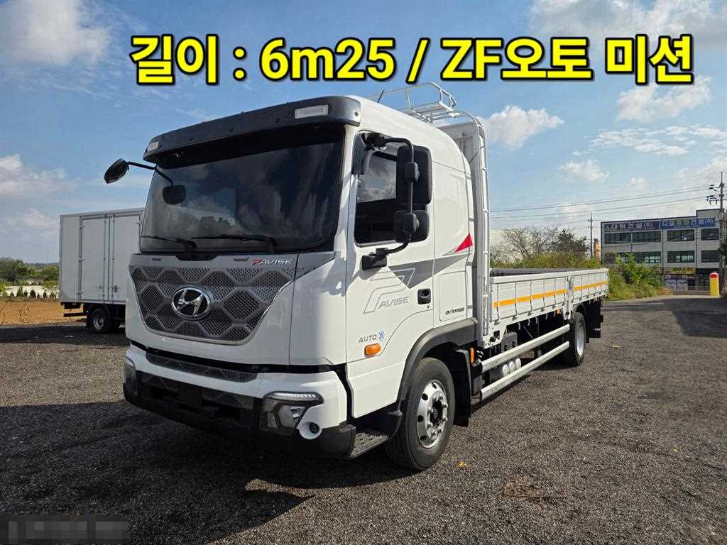 현대 메가트럭 5.5톤 카고 2024년식 사진 1