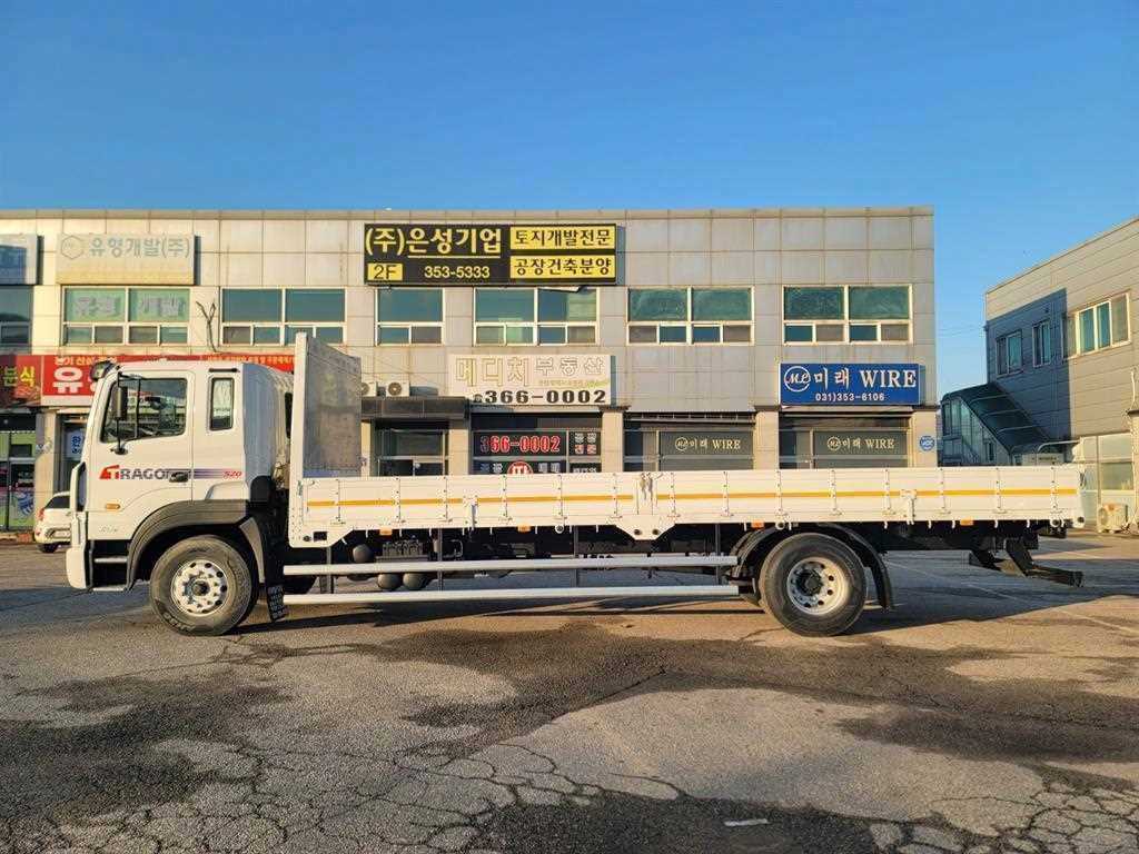 현대 메가트럭 8톤 카고 2007년식 사진 6