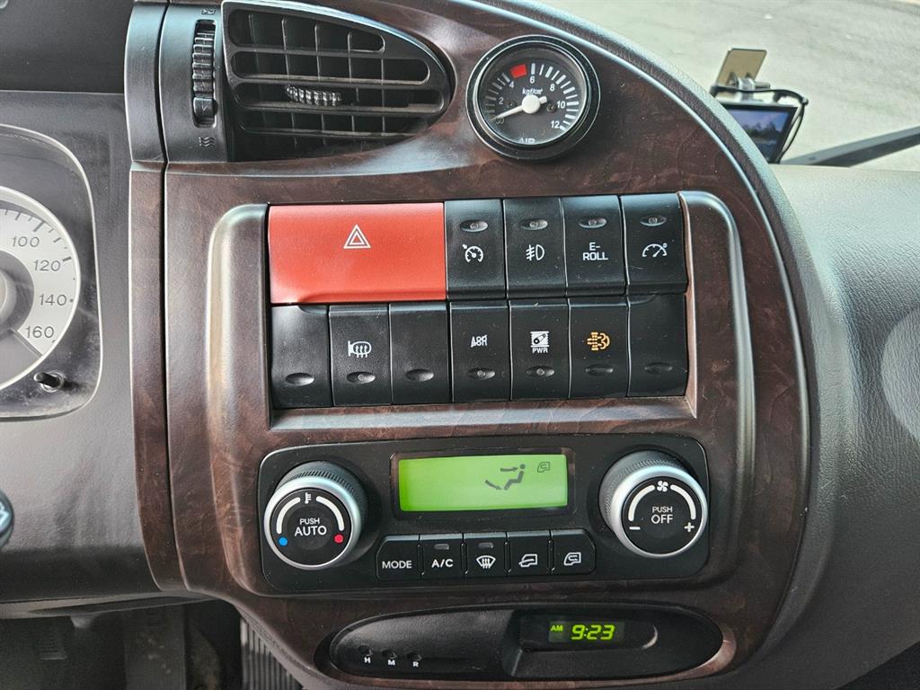 현대 메가트럭 8.5톤 카고 2019년식 사진 14