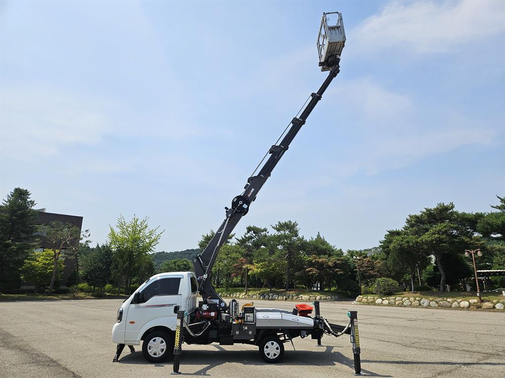 1톤 고소작업차 2021년식 사진 8