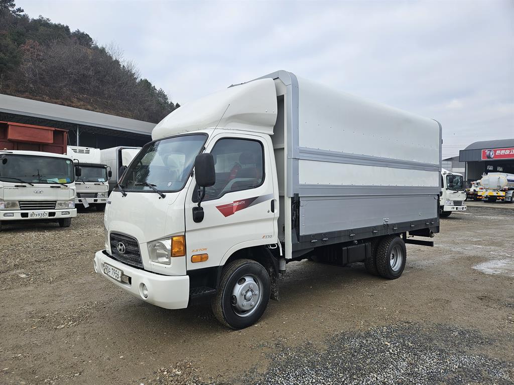 2.5톤 윙바디 2014년식 사진 1