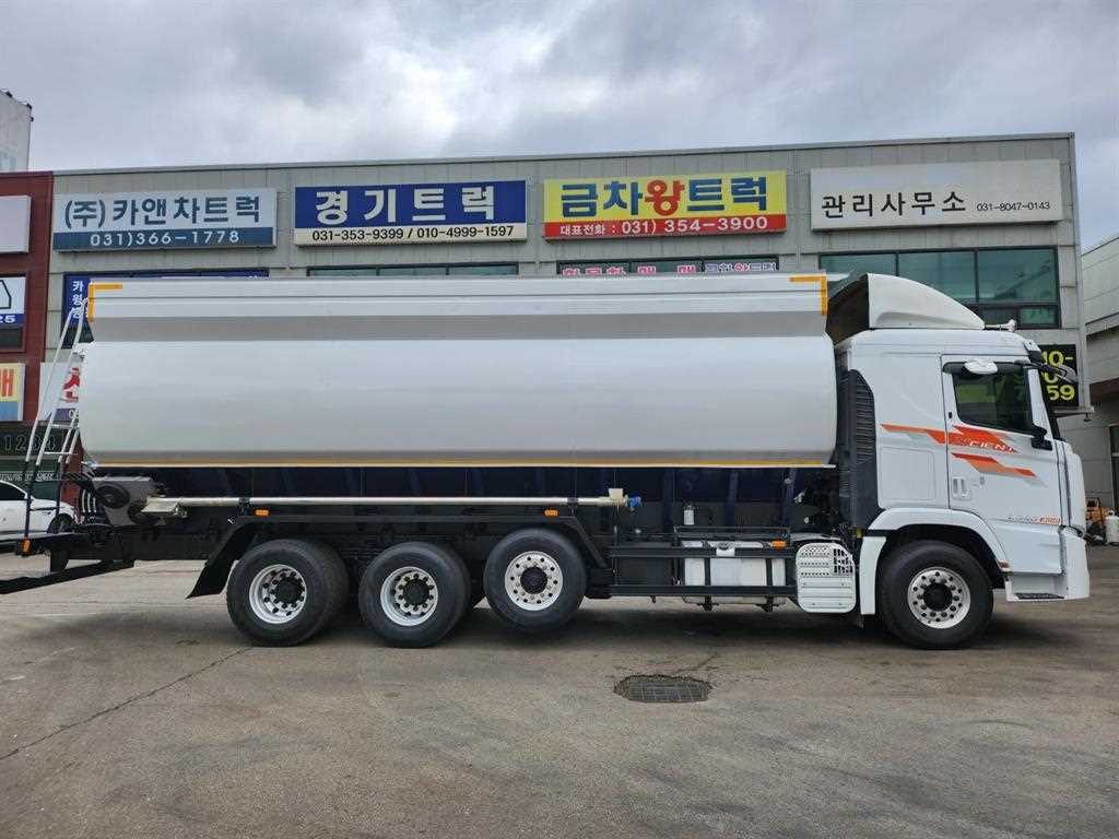 21톤 사료운반차 2023년식 사진 4