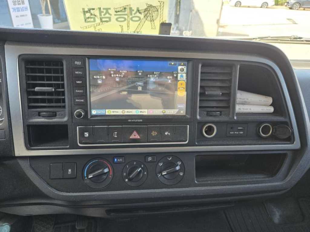 3.5톤 내장탑 2019년식 사진 11