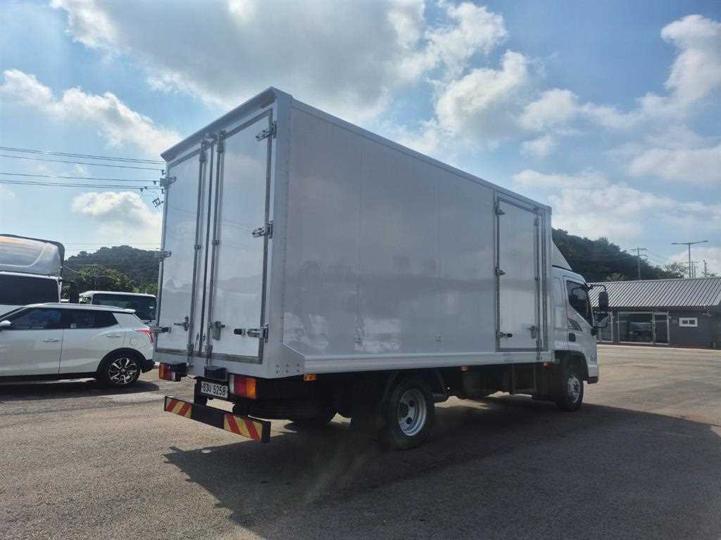 3.5톤 냉동탑 2018년식 사진 6