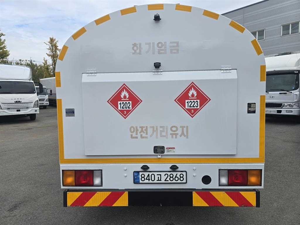 3.5톤 탱크로리 2024년식 사진 5