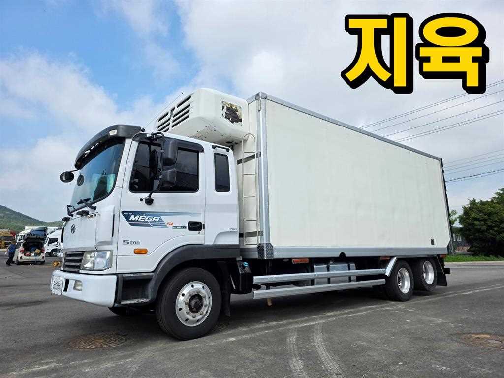 5톤 냉동탑 2017년식 사진 1