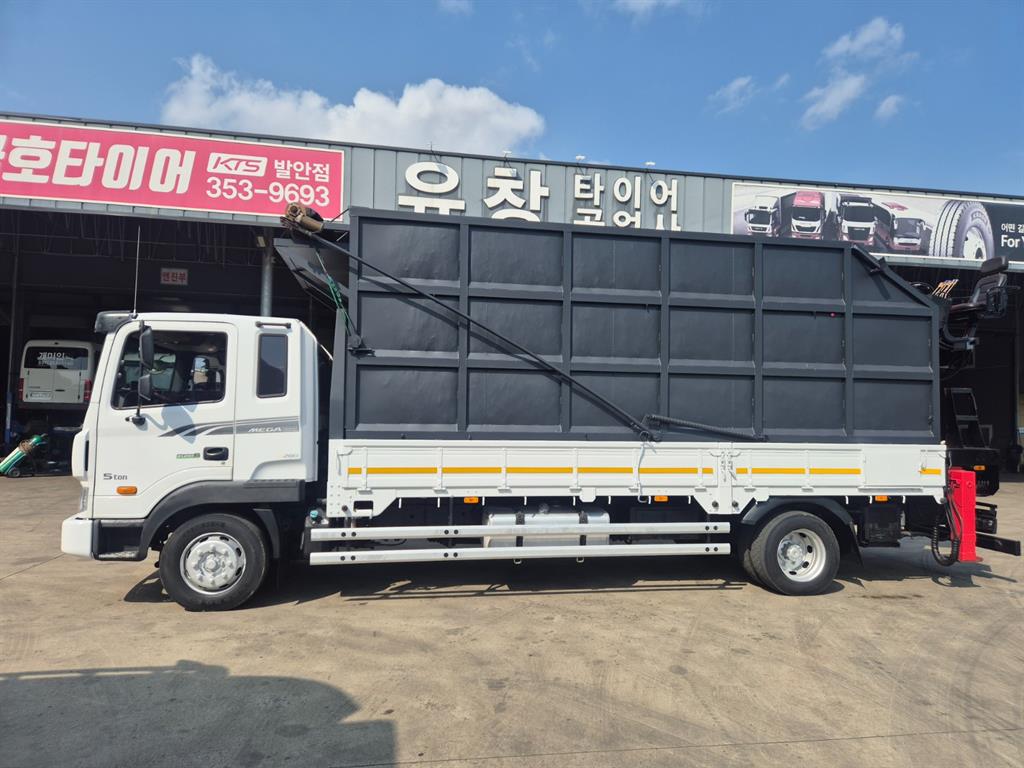 5톤 집게차 2017년식 사진 4