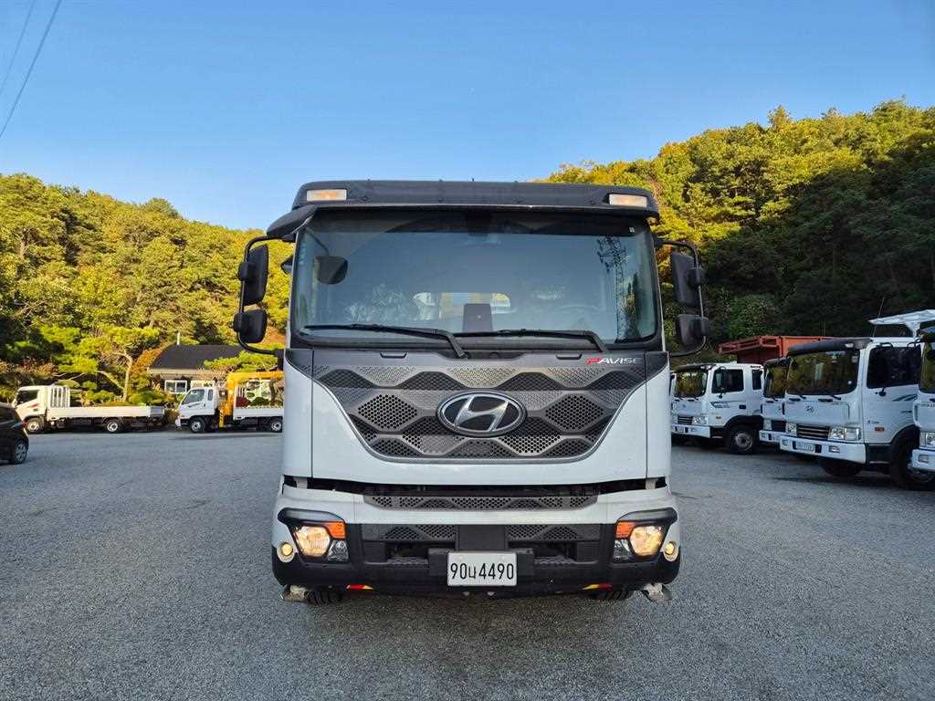 5.5톤 카고크레인 2021년식 사진 2